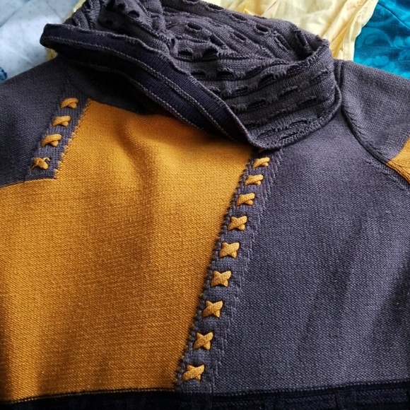 Sweater Dress - Picture 3 of 4